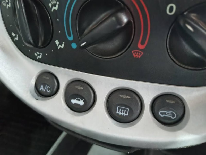 KA 1.6 MPI XR 8V GASOLINA 2P MANUAL - 2004 - CAXIAS DO SUL