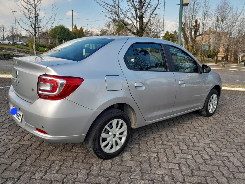 LOGAN 1.6 EXPRESSION 8V HI-FLEX 4P MANUAL - 2017 - CAXIAS DO SUL