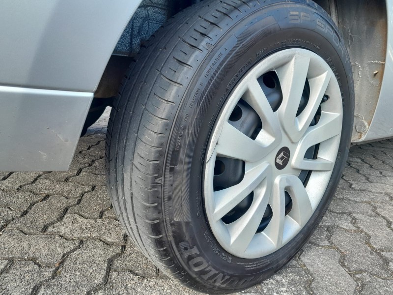 LOGAN 1.6 EXPRESSION 8V HI-FLEX 4P MANUAL - 2017 - CAXIAS DO SUL