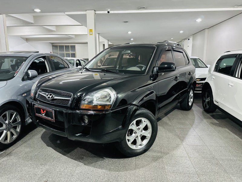 tucson 2.0 mpfi gls 16v 143cv 2wd flex 4p automatico 2013 caxias do sul