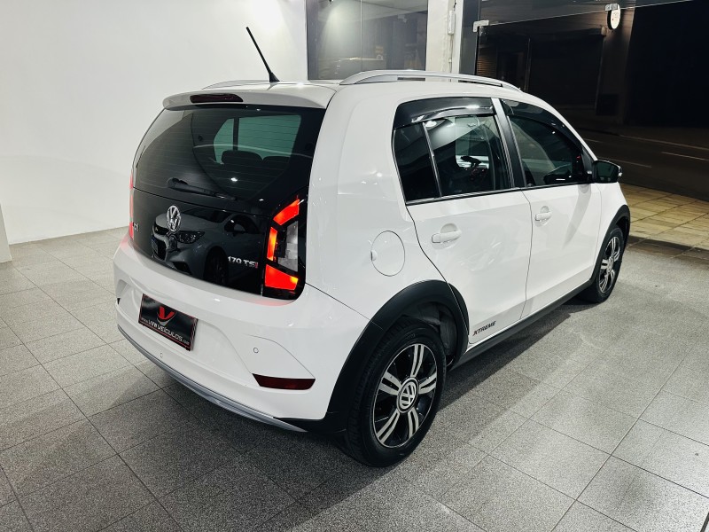 UP 1.0 TSI XTREME UP 12V FLEX 4P MANUAL - 2020 - CAXIAS DO SUL