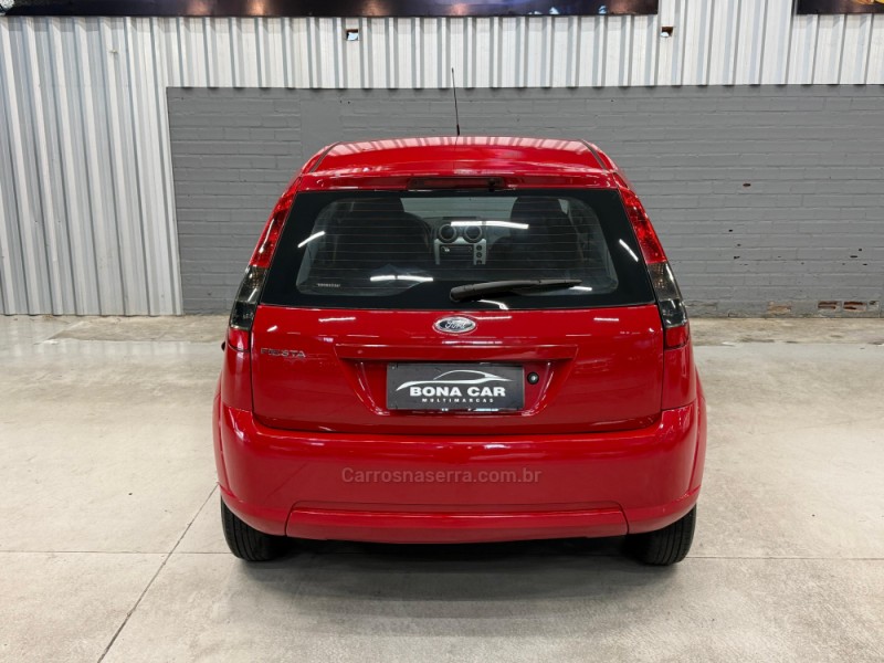 FIESTA 1.0 MPI 8V GASOLINA 4P MANUAL - 2014 - CAXIAS DO SUL