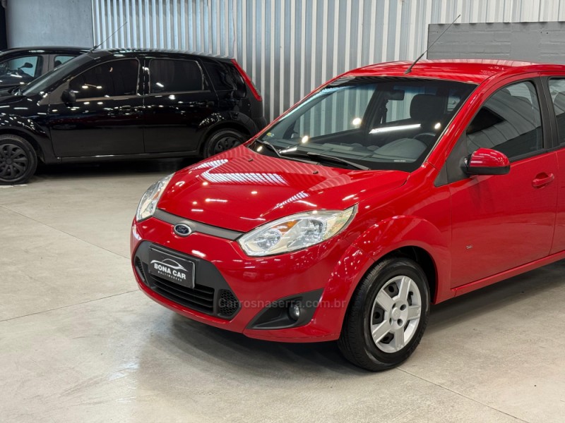 FIESTA 1.0 MPI 8V GASOLINA 4P MANUAL - 2014 - CAXIAS DO SUL