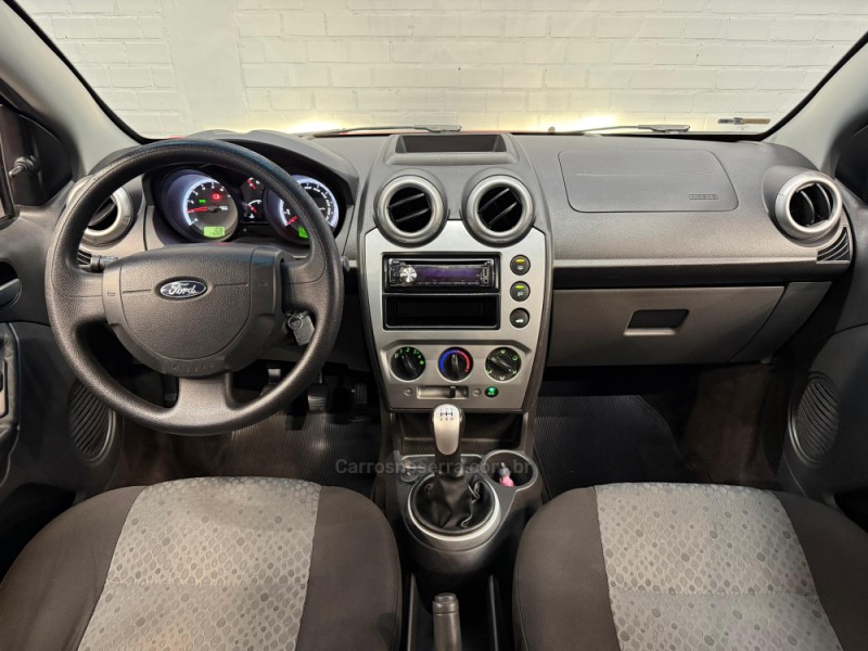 FIESTA 1.0 MPI 8V GASOLINA 4P MANUAL - 2014 - CAXIAS DO SUL