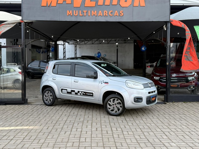 UNO 1.0 EVO ATTRACTIVE 8V FLEX 4P MANUAL - 2016 - LAGOA VERMELHA