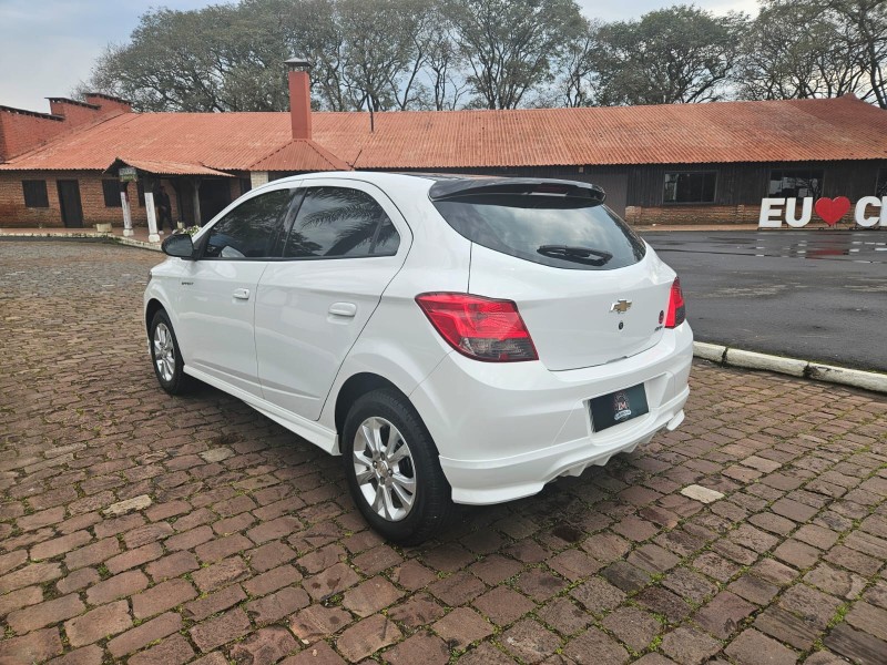 ONIX 1.4 MPFI EFFECT 8V FLEX 4P MANUAL - 2016 - VENâNCIO AIRES