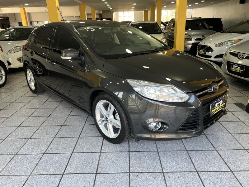 FOCUS 2.0 SE 16V FLEX 4P AUTOMÁTICO - 2015 - CAXIAS DO SUL