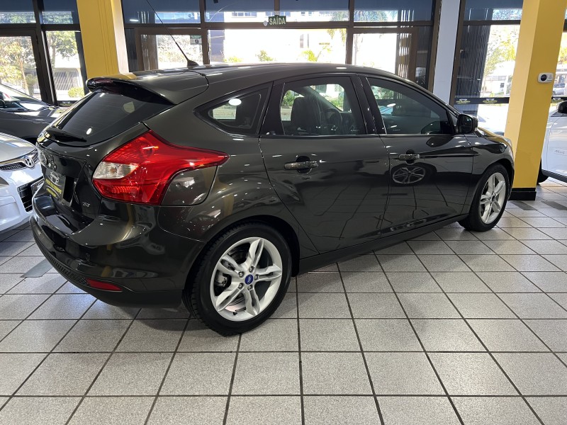 FOCUS 2.0 SE 16V FLEX 4P AUTOMÁTICO - 2015 - CAXIAS DO SUL