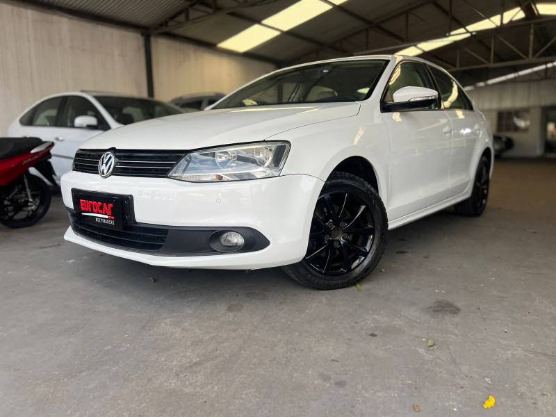 JETTA 2.0 COMFORTLINE FLEX 4P TIPTRONIC - 2013 - CAXIAS DO SUL