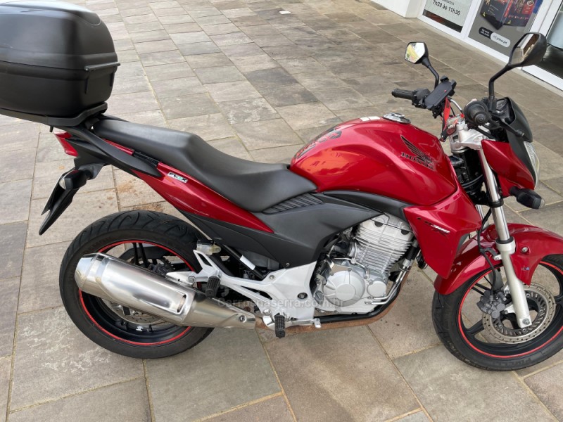 CB 300R  - 2013 - BENTO GONçALVES