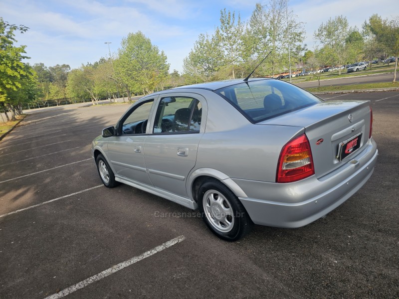 ASTRA 1.8 MPFI MILLENIUM II SEDAN 8V GASOLINA 4P MANUAL - 2001 - BENTO GONçALVES