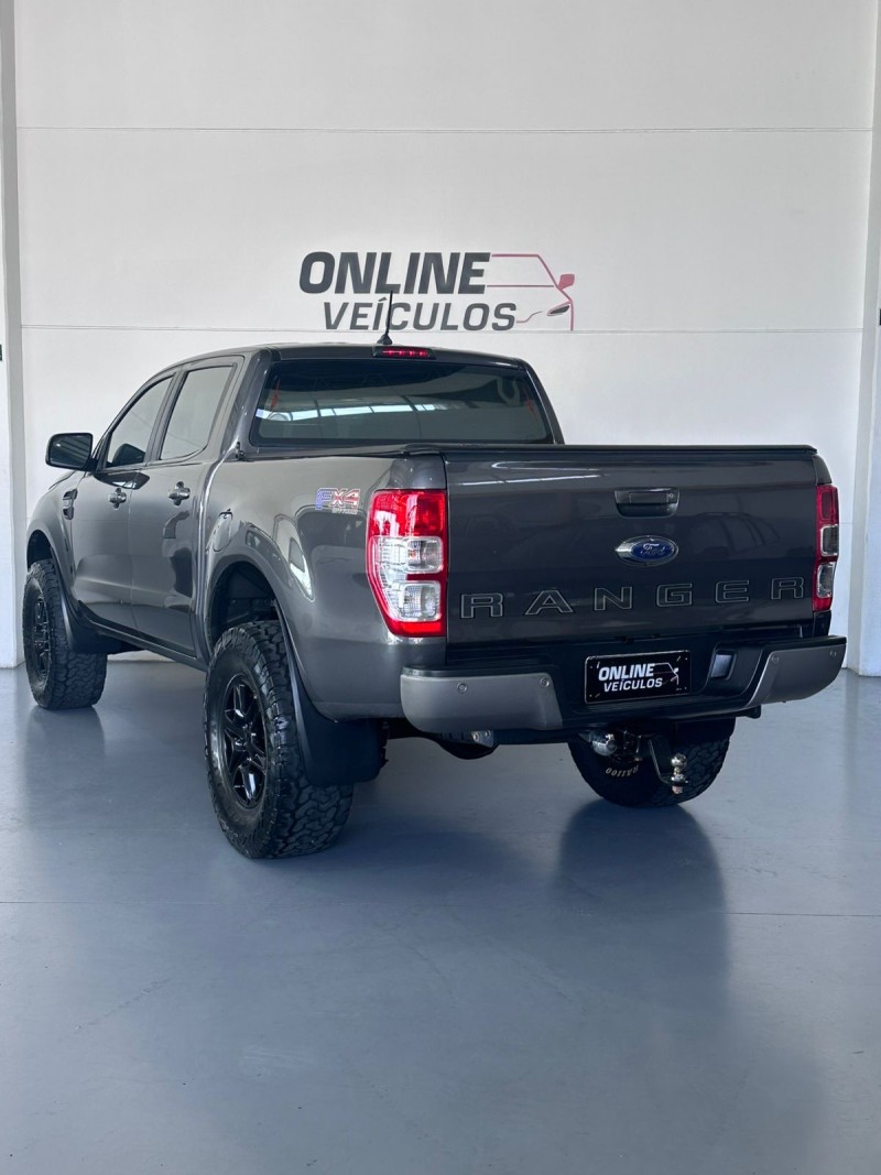 RANGER 2.2 XLS 4X4 CD 16V DIESEL 4P AUTOMÁTICO - 2020 - FARROUPILHA