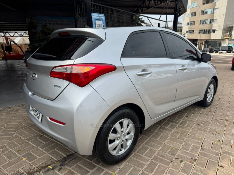 HB20 1.0 COMFORT PLUS 12V FLEX 4P MANUAL - 2014 - TAPEJARA