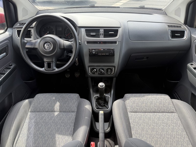 FOX 1.6 MI 8V FLEX 4P MANUAL - 2014 - FARROUPILHA