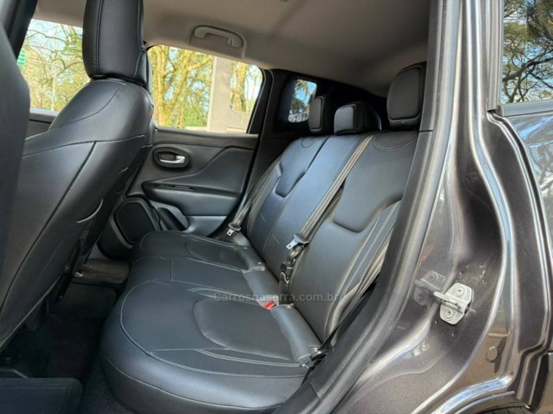 RENEGADE 1.3 LONGITUDE T270 TURBO FLEX 4P AUTOMÁTICO - 2022 - DOIS IRMãOS