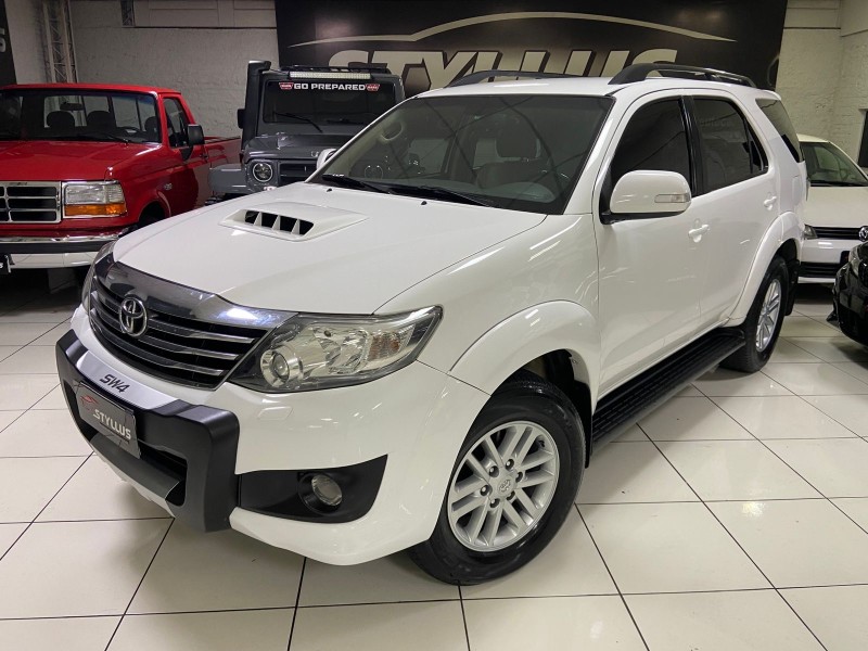 hilux sw4 3.0 srv 4x4 7 lugares 16v turbo intercooler diesel 4p automatico 2013 estancia velha