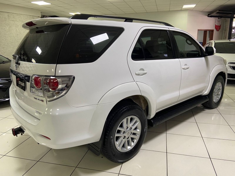 HILUX SW4 3.0 SRV 4X4 7 LUGARES 16V TURBO INTERCOOLER DIESEL 4P AUTOMÁTICO - 2013 - ESTâNCIA VELHA