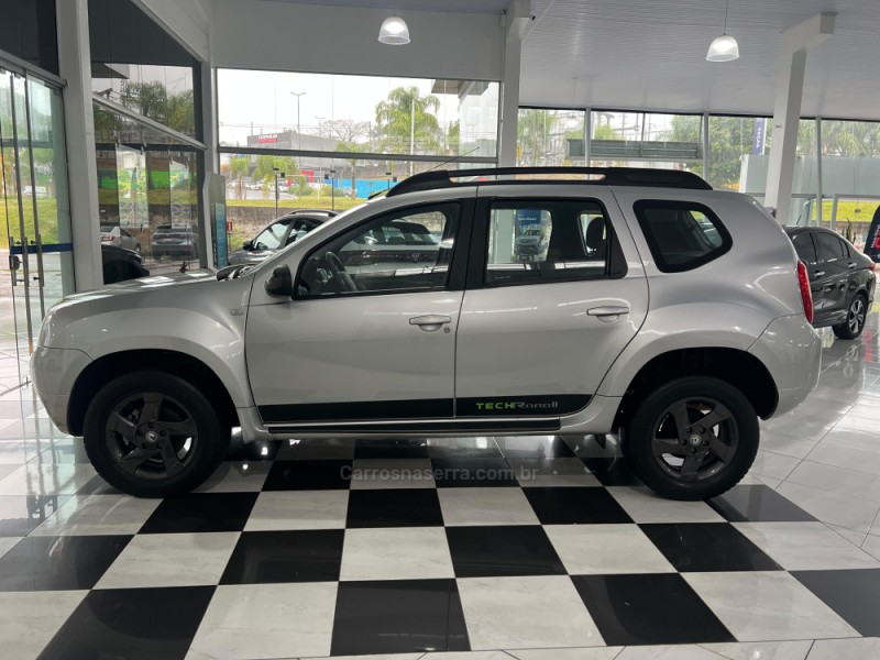 DUSTER 2.0 DYNAMIQUE 4X2 16V FLEX 4P AUTOMÁTICO - 2015 - NOVA PETRóPOLIS