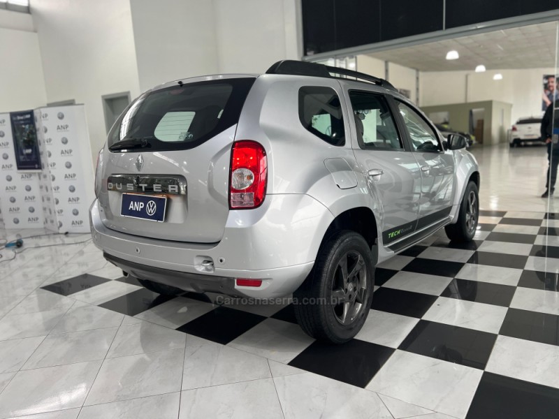 DUSTER 2.0 DYNAMIQUE 4X2 16V FLEX 4P AUTOMÁTICO - 2015 - NOVA PETRóPOLIS