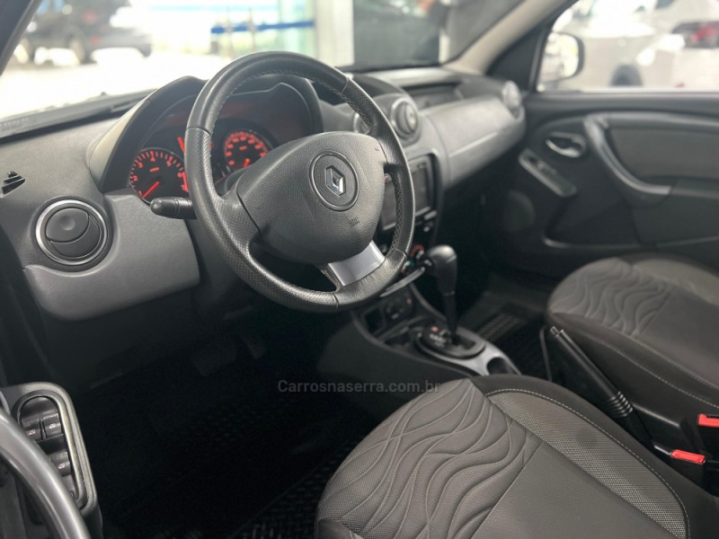 DUSTER 2.0 DYNAMIQUE 4X2 16V FLEX 4P AUTOMÁTICO - 2015 - NOVA PETRóPOLIS