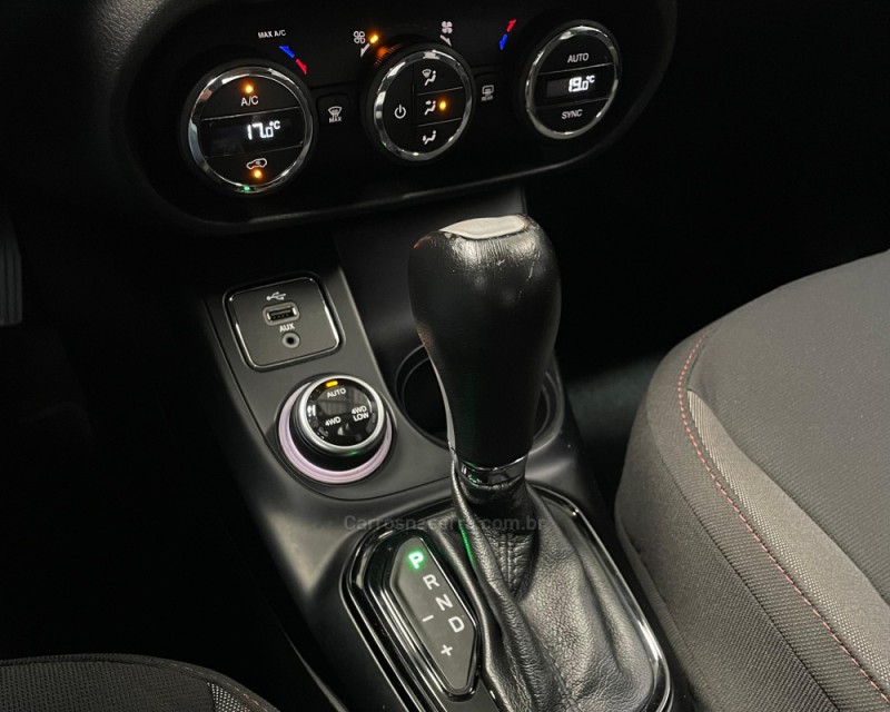 TORO 2.0 16V TURBO DIESEL FREEDOM 4WD AT9 AUTOMÁTICO - 2019 - VACARIA