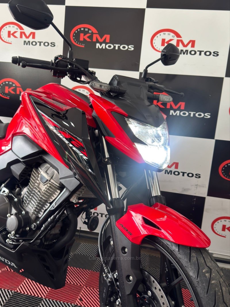 CB 300F TWISTER ABS - 2024 - PORTãO