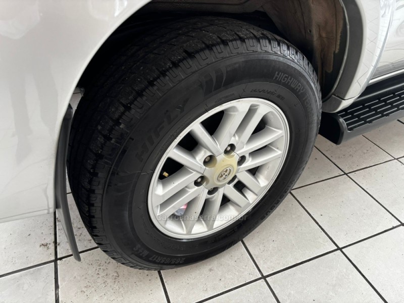 HILUX SW4 3.0 SRV 4X4 7 LUGARES 16V TURBO INTERCOOLER DIESEL 4P AUTOMÁTICO - 2014 - CAXIAS DO SUL