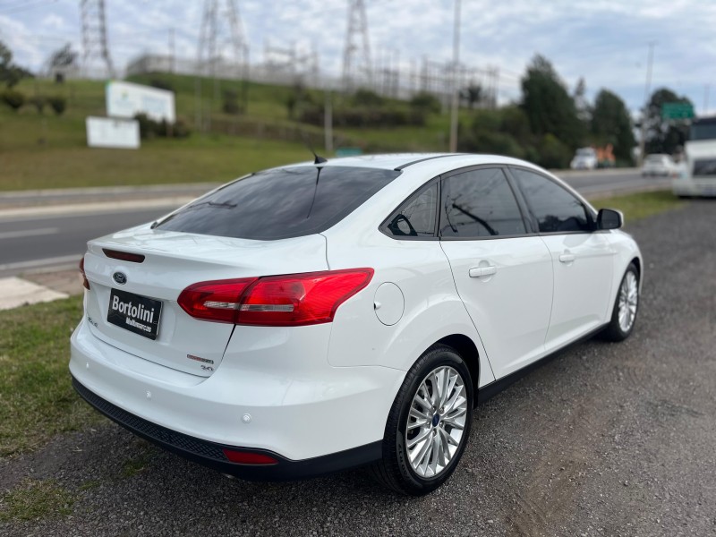 FOCUS 2.0 SE FASTBACK 16V FLEX 4P AUTOMÁTICO - 2018 - FARROUPILHA