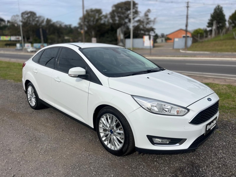 FOCUS 2.0 SE FASTBACK 16V FLEX 4P AUTOMÁTICO - 2018 - FARROUPILHA