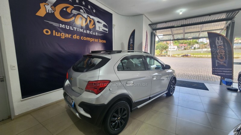 ONIX 1.4 MPFI ACTIV 8V FLEX 4P MANUAL - 2019 - ANTôNIO PRADO