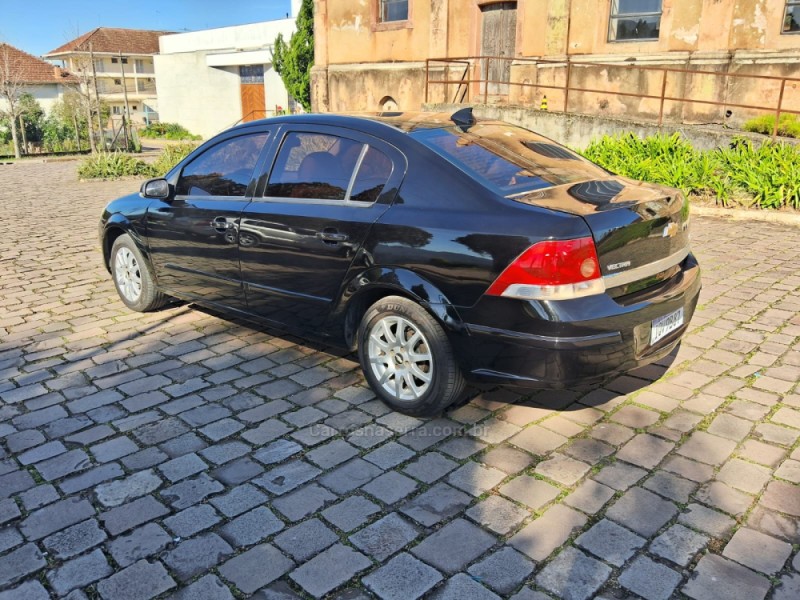 VECTRA 2.0 MPFI EXPRESSION 8V FLEX 4P MANUAL - 2010 - IVOTI