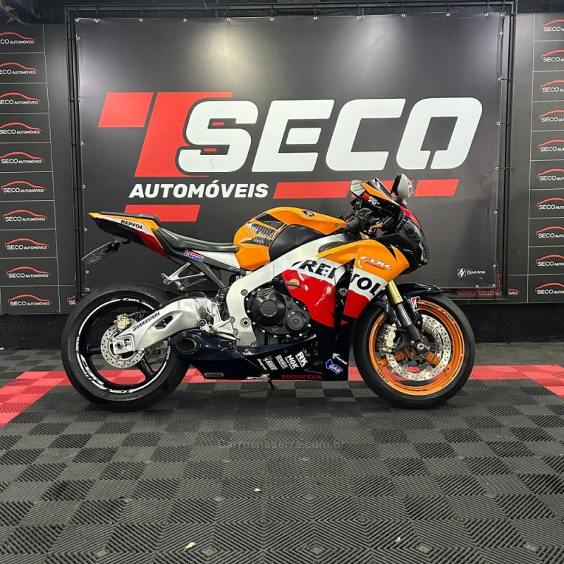 CBR 1000RR REPSOL - 2011 - PASSO FUNDO