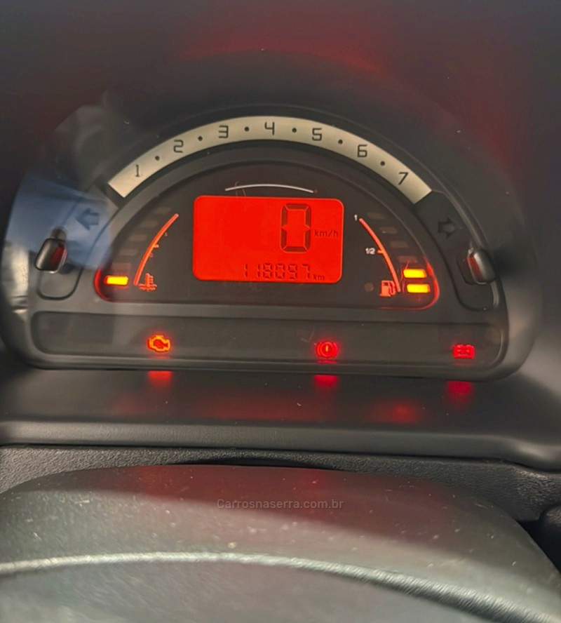 C3 1.4 I GLX 8V GASOLINA 4P MANUAL - 2011 - CAXIAS DO SUL