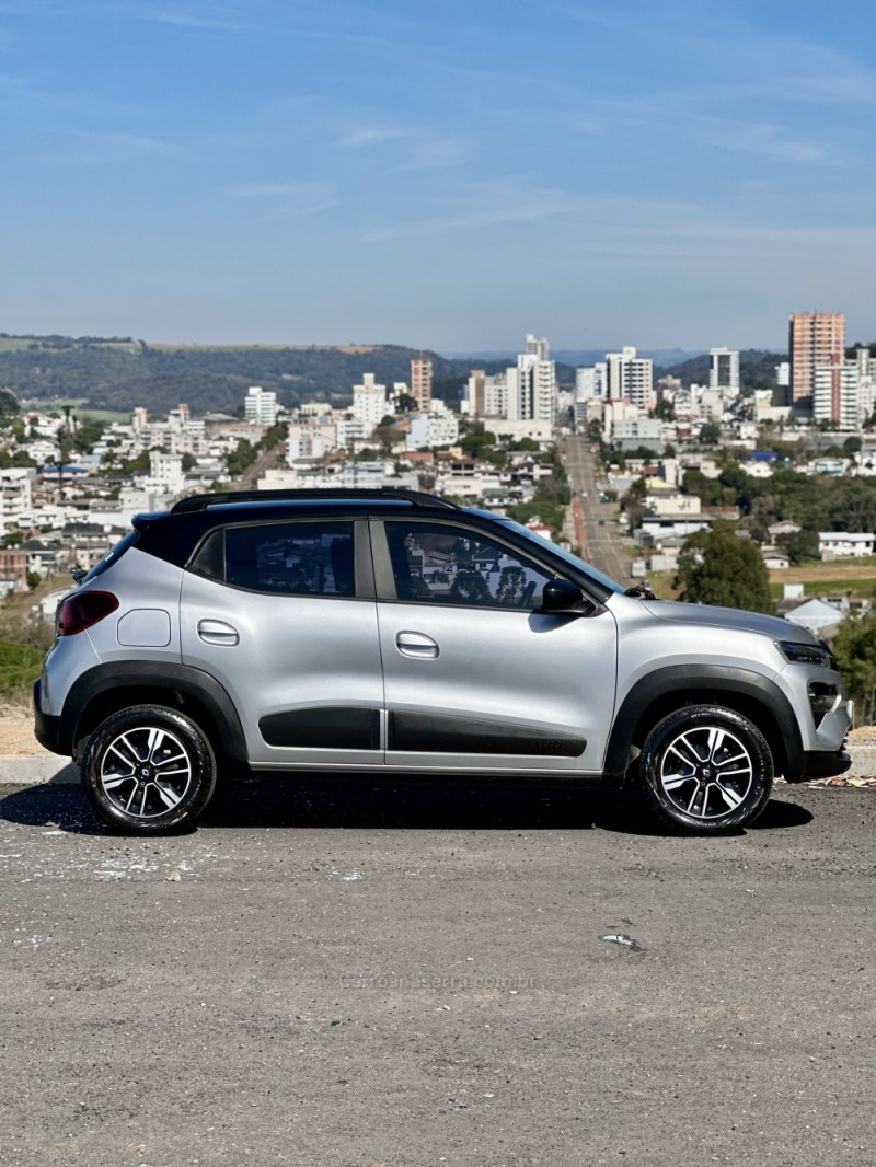 KWID 1.0 12V SCE FLEX INTENSE MANUAL - 2023 - CAXIAS DO SUL