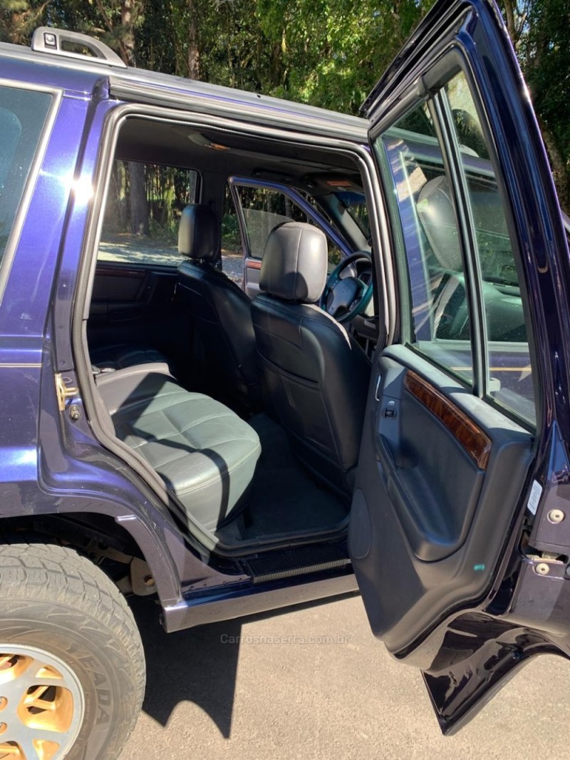 CHEROKEE 3.2 LIMITED 4X4 V6 24V GASOLINA 4P AUTOMÁTICO - 1997 - NOVA PETRóPOLIS