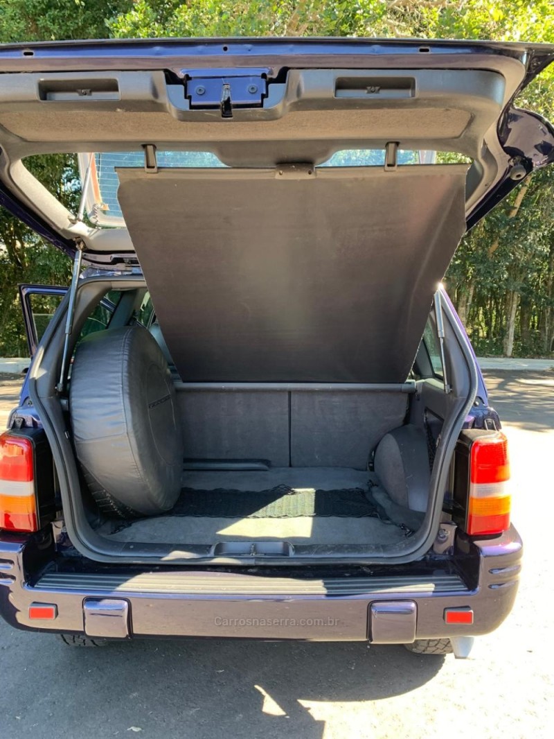 CHEROKEE 3.2 LIMITED 4X4 V6 24V GASOLINA 4P AUTOMÁTICO - 1997 - NOVA PETRóPOLIS
