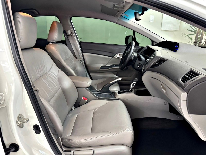CIVIC 2.0 LXR 16V FLEX 4P AUTOMÁTICO - 2014 - CAXIAS DO SUL