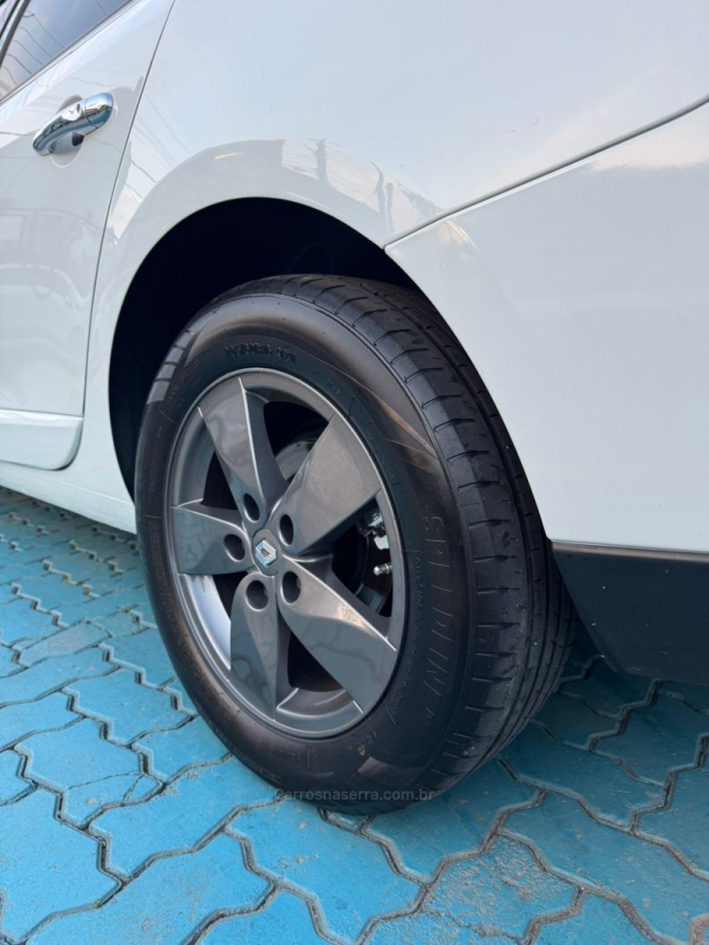 FLUENCE 2.0 DYNAMIQUE 16V FLEX 4P MANUAL - 2013 - ESTâNCIA VELHA