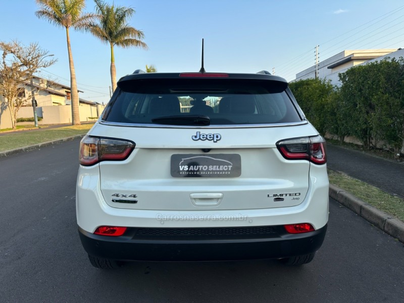 COMPASS 2.0 16V DIESEL LIMITED 4X4 AUTOMÁTICO - 2018 - SãO LEOPOLDO