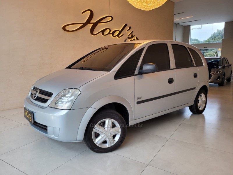 meriva 1.8 mpfi joy 8v flex 4p manual 2006 canela