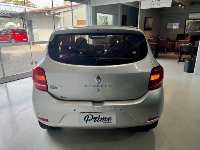 SANDERO 1.0 EXPRESSION 12V FLEX 4P MANUAL - 2017 - ESTâNCIA VELHA