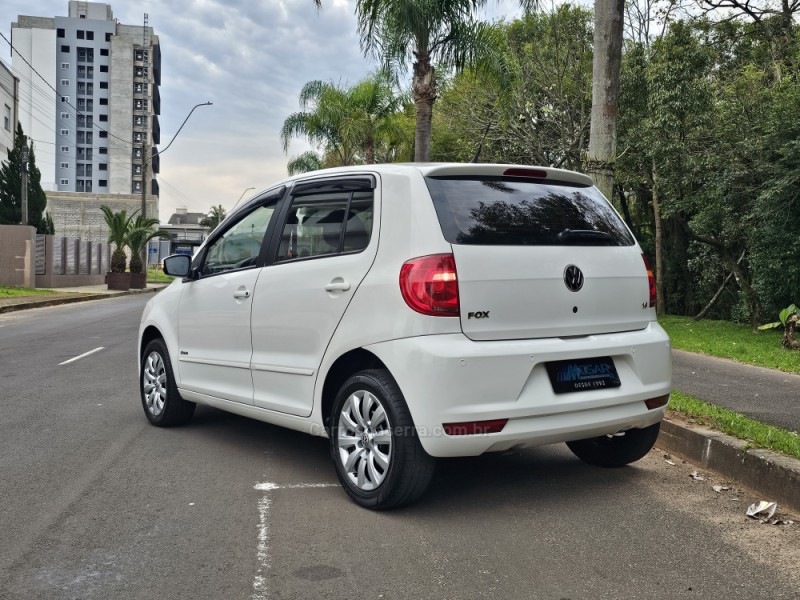 FOX 1.6 MI ITREND 8V FLEX 4P MANUAL - 2014 - CAMPO BOM