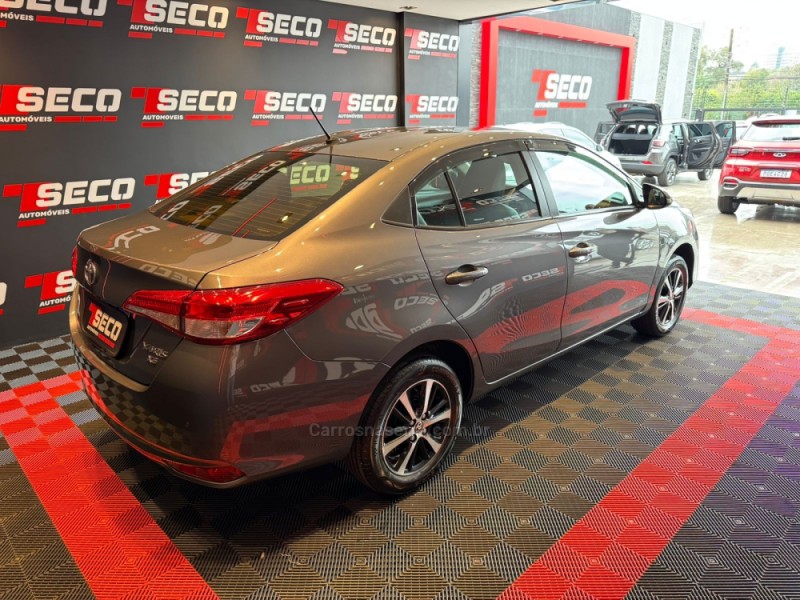 YARIS 1.5 XS 16V FLEX 4P AUTOMÁTICO - 2022 - PASSO FUNDO