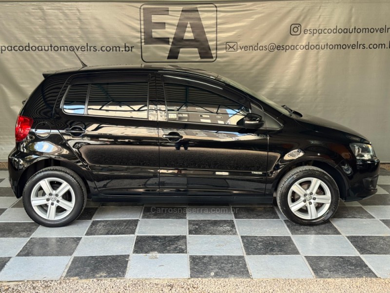 FOX 1.0 MI 8V FLEX 4P MANUAL - 2012 - NOVA PRATA