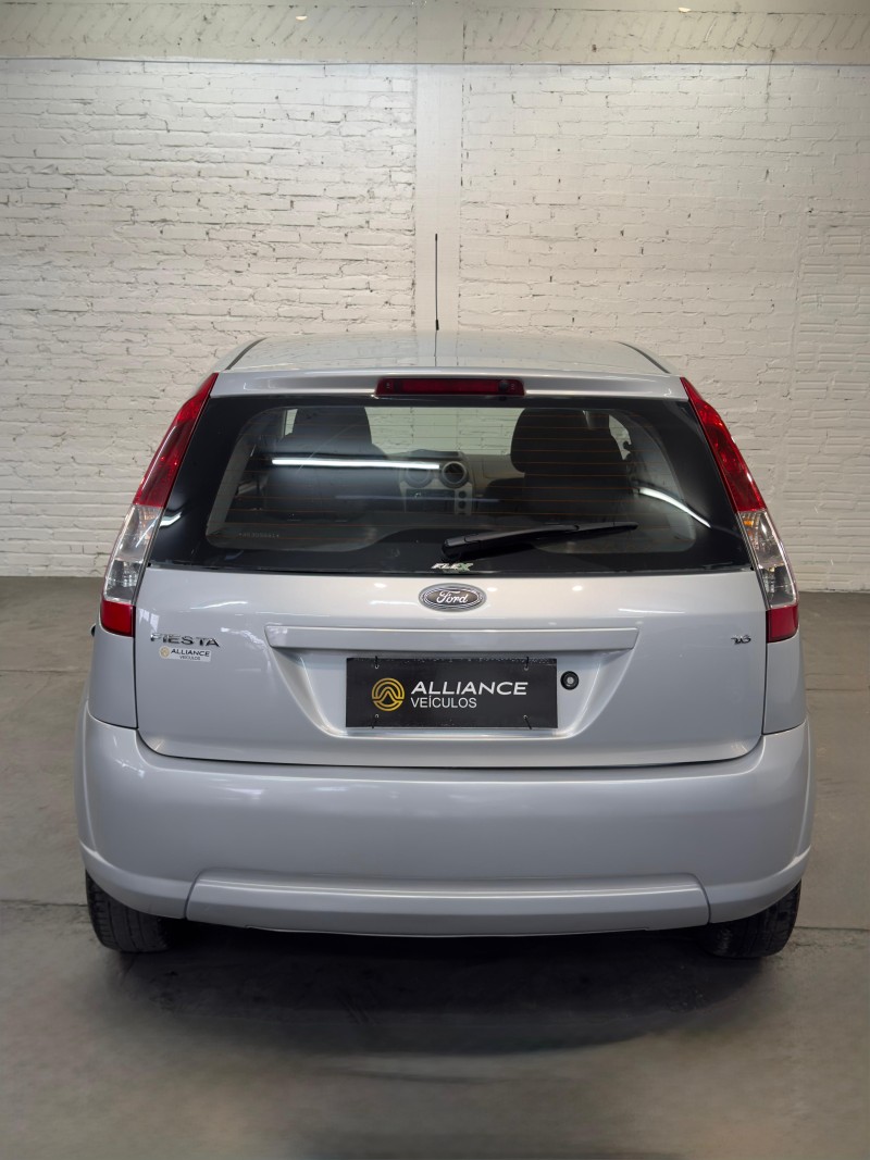 FIESTA 1.6 MPI CLASS HATCH 8V FLEX 4P MANUAL - 2009 - CAXIAS DO SUL