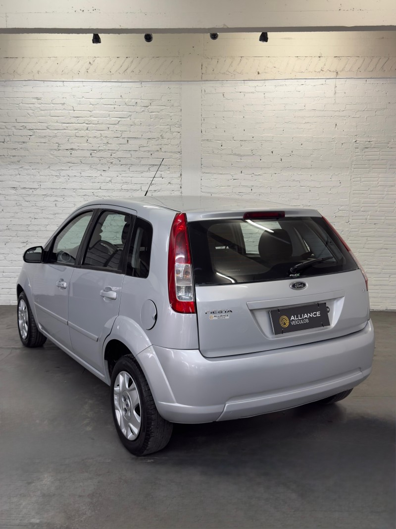 FIESTA 1.6 MPI CLASS HATCH 8V FLEX 4P MANUAL - 2009 - CAXIAS DO SUL