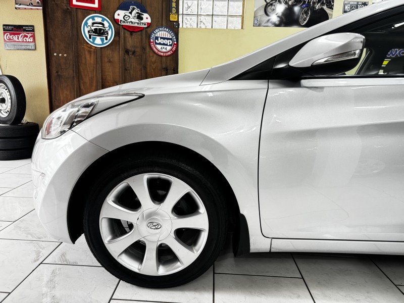ELANTRA 1.8 GLS 16V GASOLINA 4P AUTOMÁTICO - 2012 - CAXIAS DO SUL
