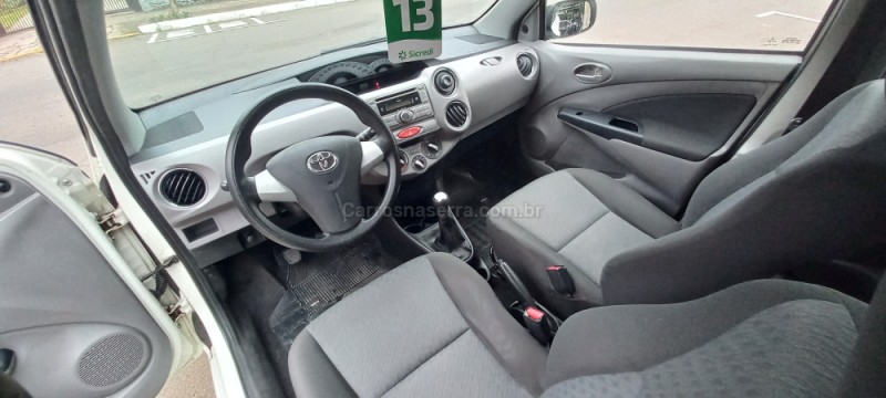 ETIOS 1.5 XLS 16V FLEX 4P MANUAL - 2013 - PICADA CAFé