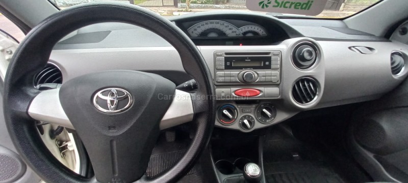 ETIOS 1.5 XLS 16V FLEX 4P MANUAL - 2013 - PICADA CAFé