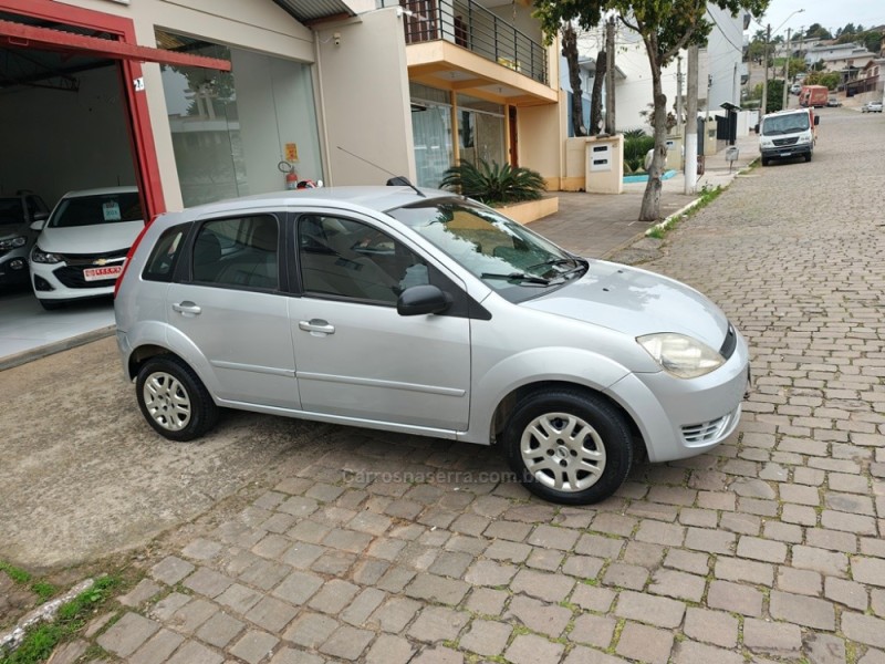 FIESTA 1.0 MPI PERSONNALITÉ 8V FLEX 4P MANUAL - 2004 - GUAPORé